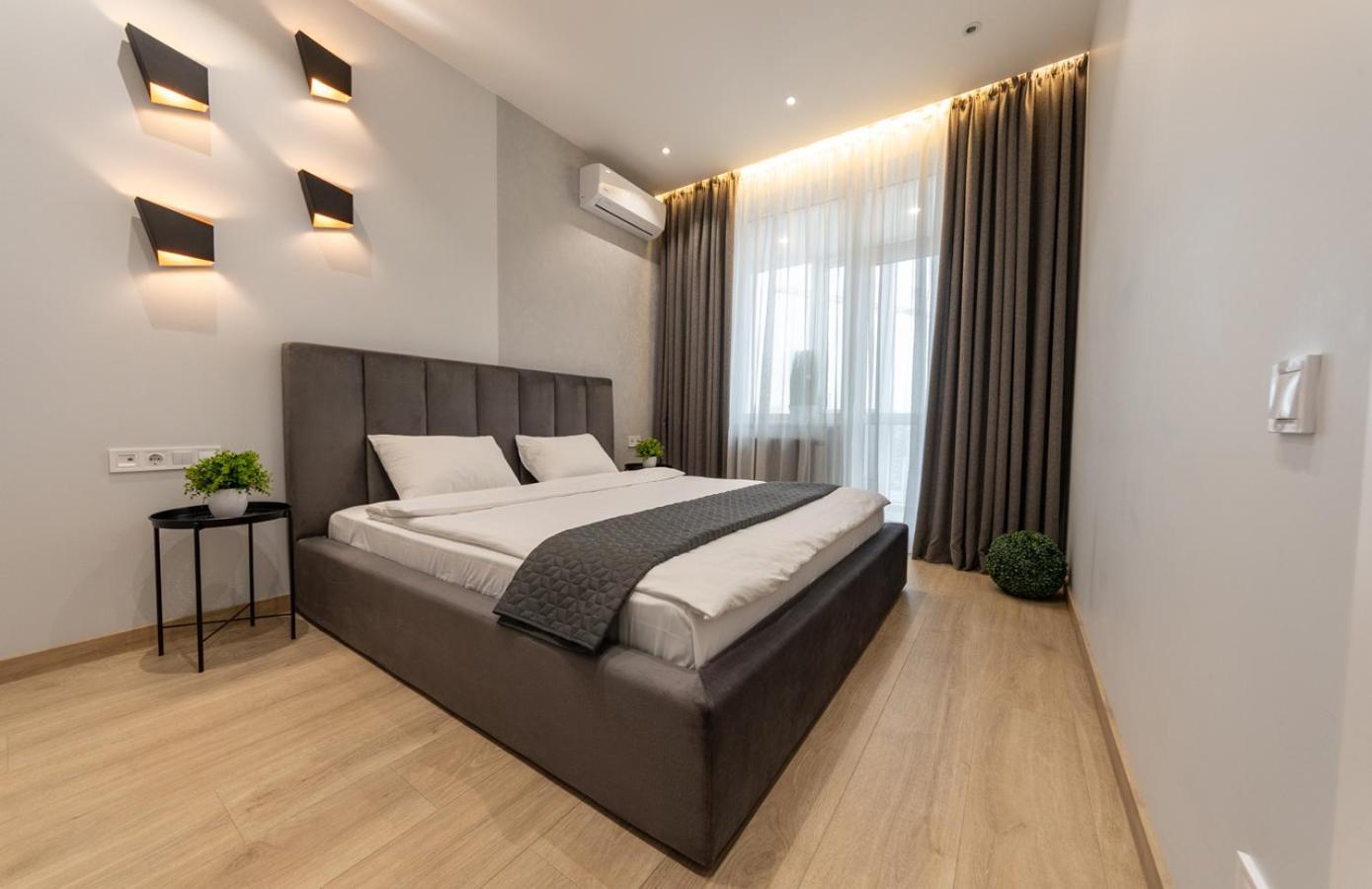 Royal Tower Residence Big Vip Apartment In Center Floor 27 كييف المظهر الخارجي الصورة