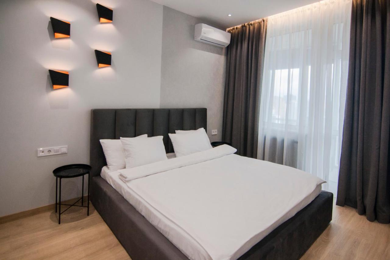 Royal Tower Residence Big Vip Apartment In Center Floor 27 كييف المظهر الخارجي الصورة