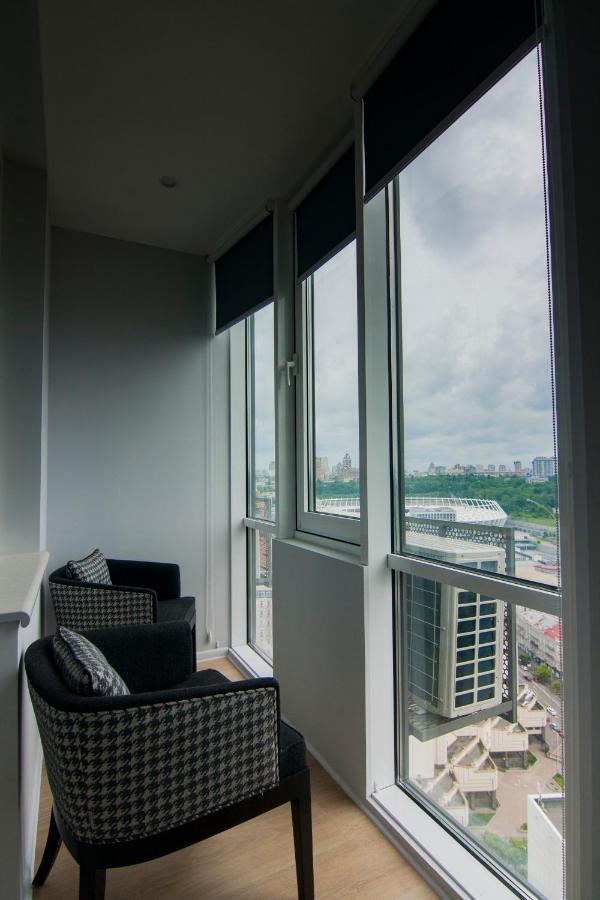 Royal Tower Residence Big Vip Apartment In Center Floor 27 كييف المظهر الخارجي الصورة