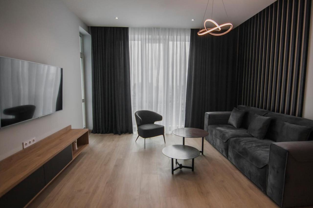 Royal Tower Residence Big Vip Apartment In Center Floor 27 كييف المظهر الخارجي الصورة